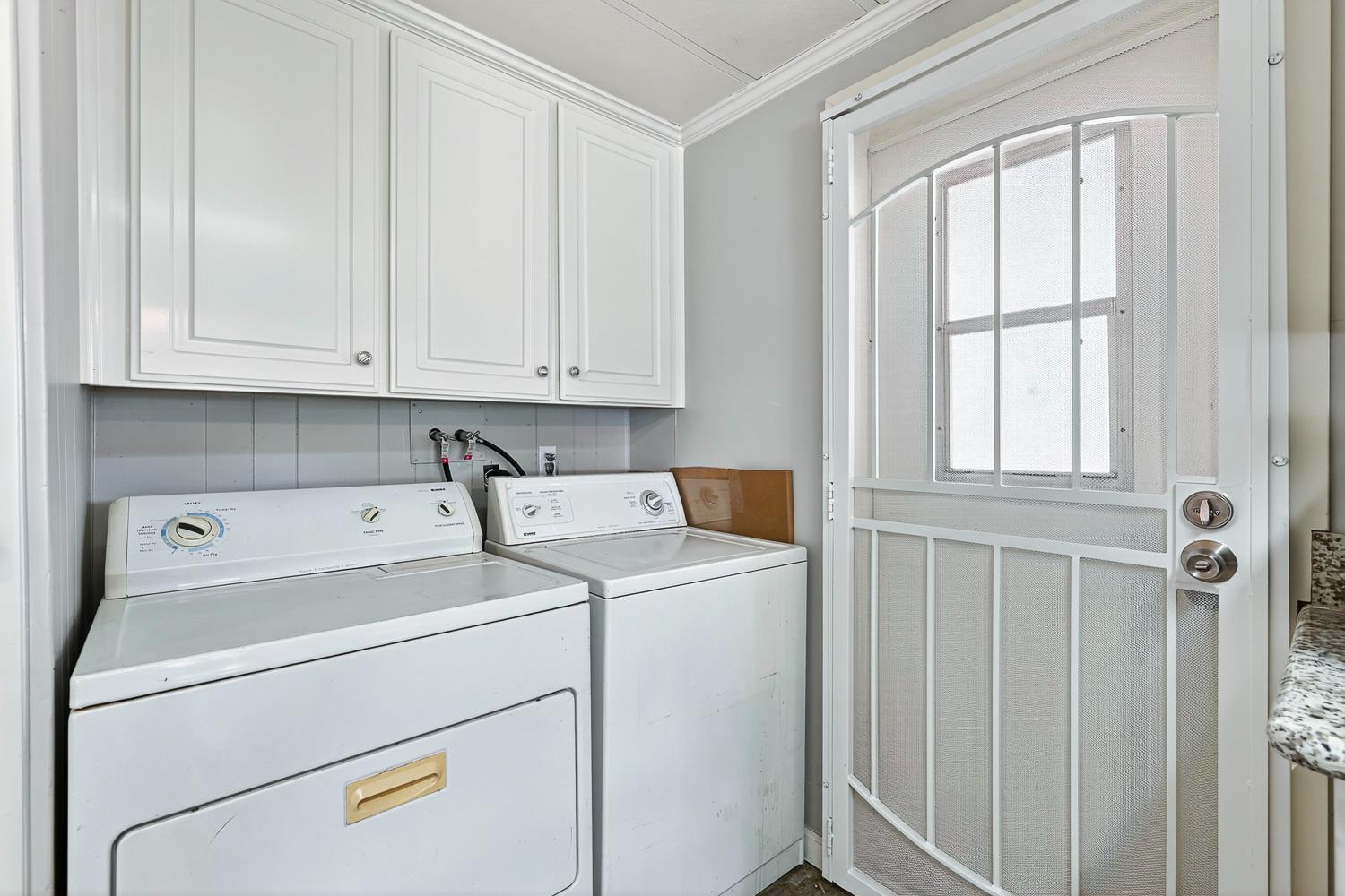 1001 Sylmar Ave #128, Clovis, CA 93612