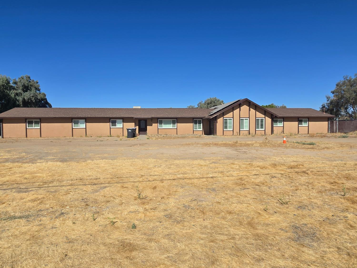 16448 Monreal Rd, Madera, CA 93636