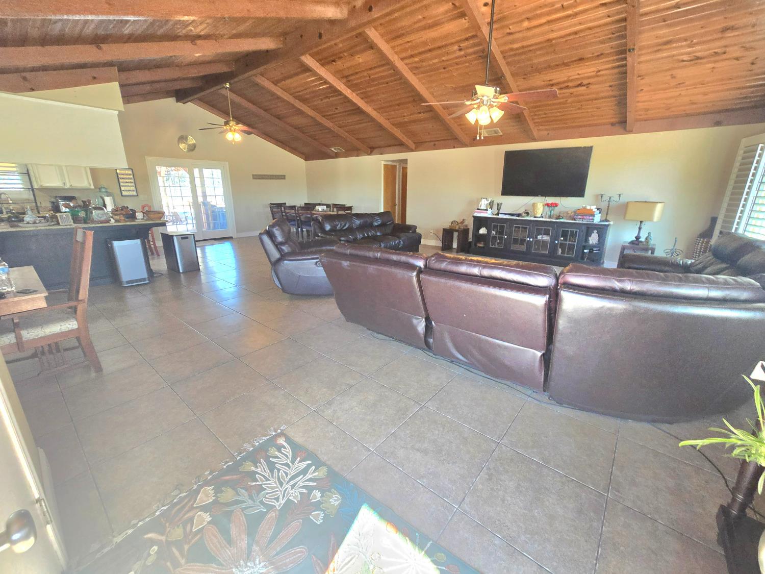 16448 Monreal Rd, Madera, CA 93636