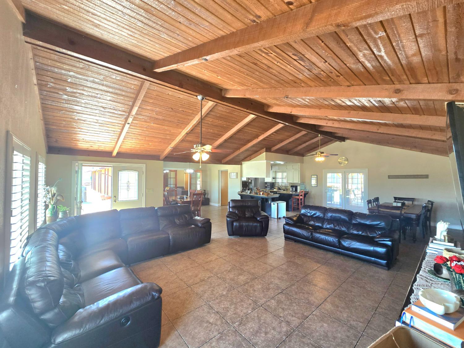 16448 Monreal Rd, Madera, CA 93636