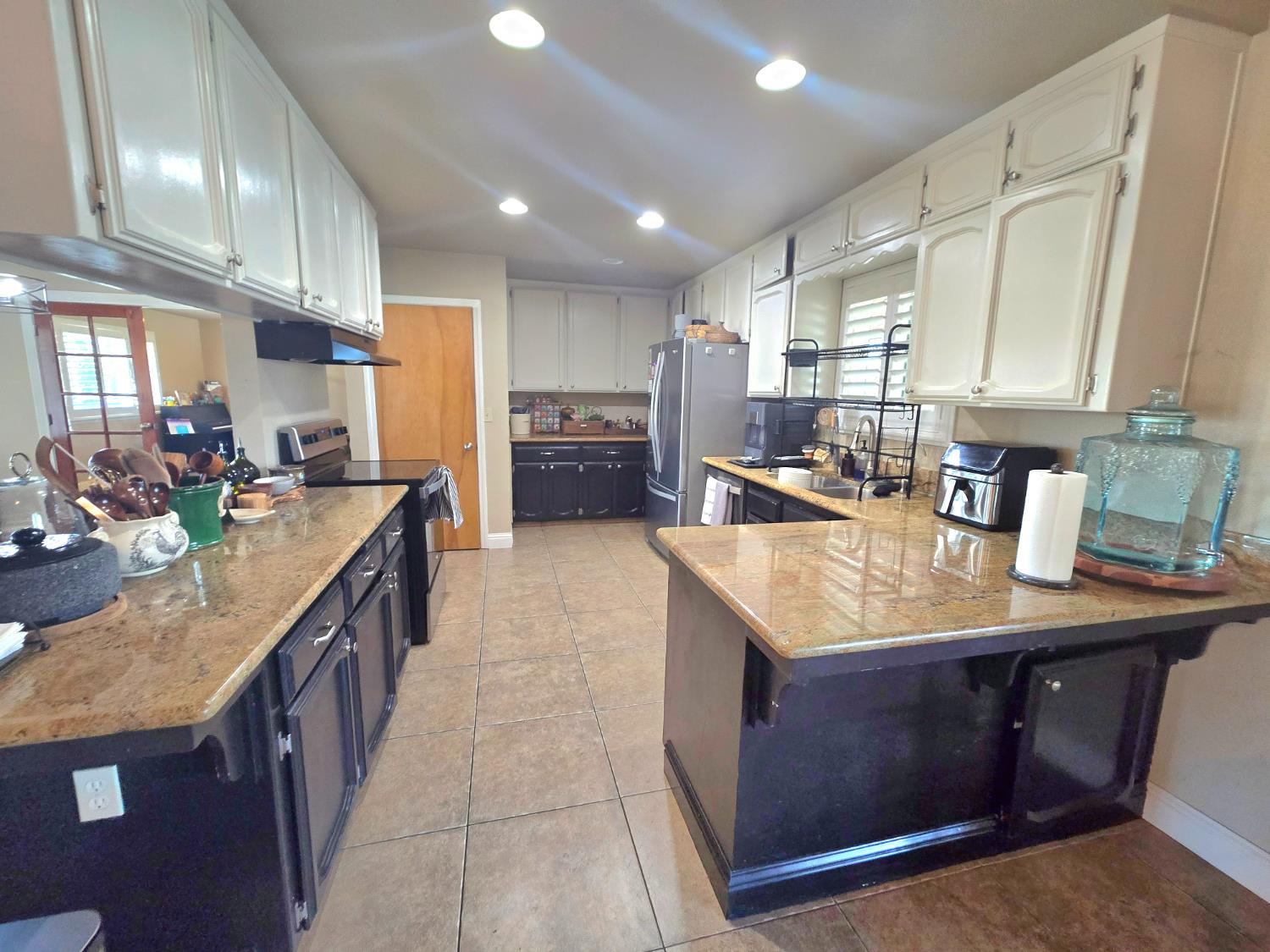 16448 Monreal Rd, Madera, CA 93636