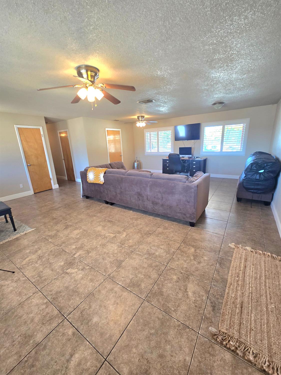 16448 Monreal Rd, Madera, CA 93636