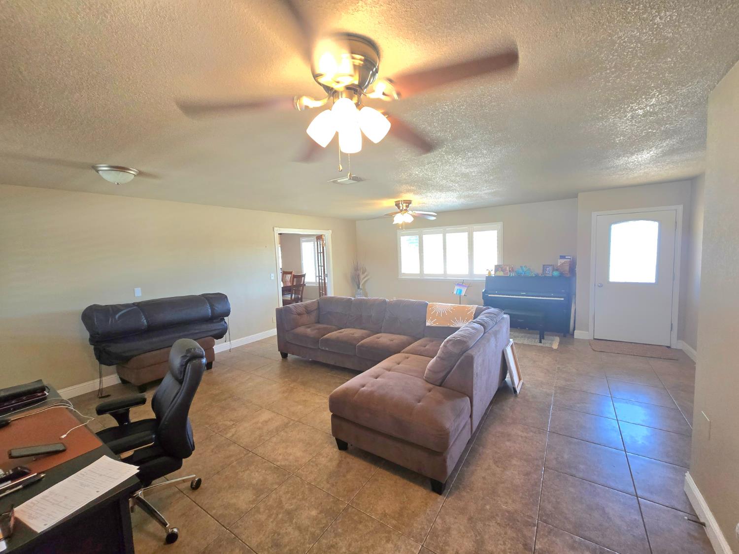 16448 Monreal Rd, Madera, CA 93636