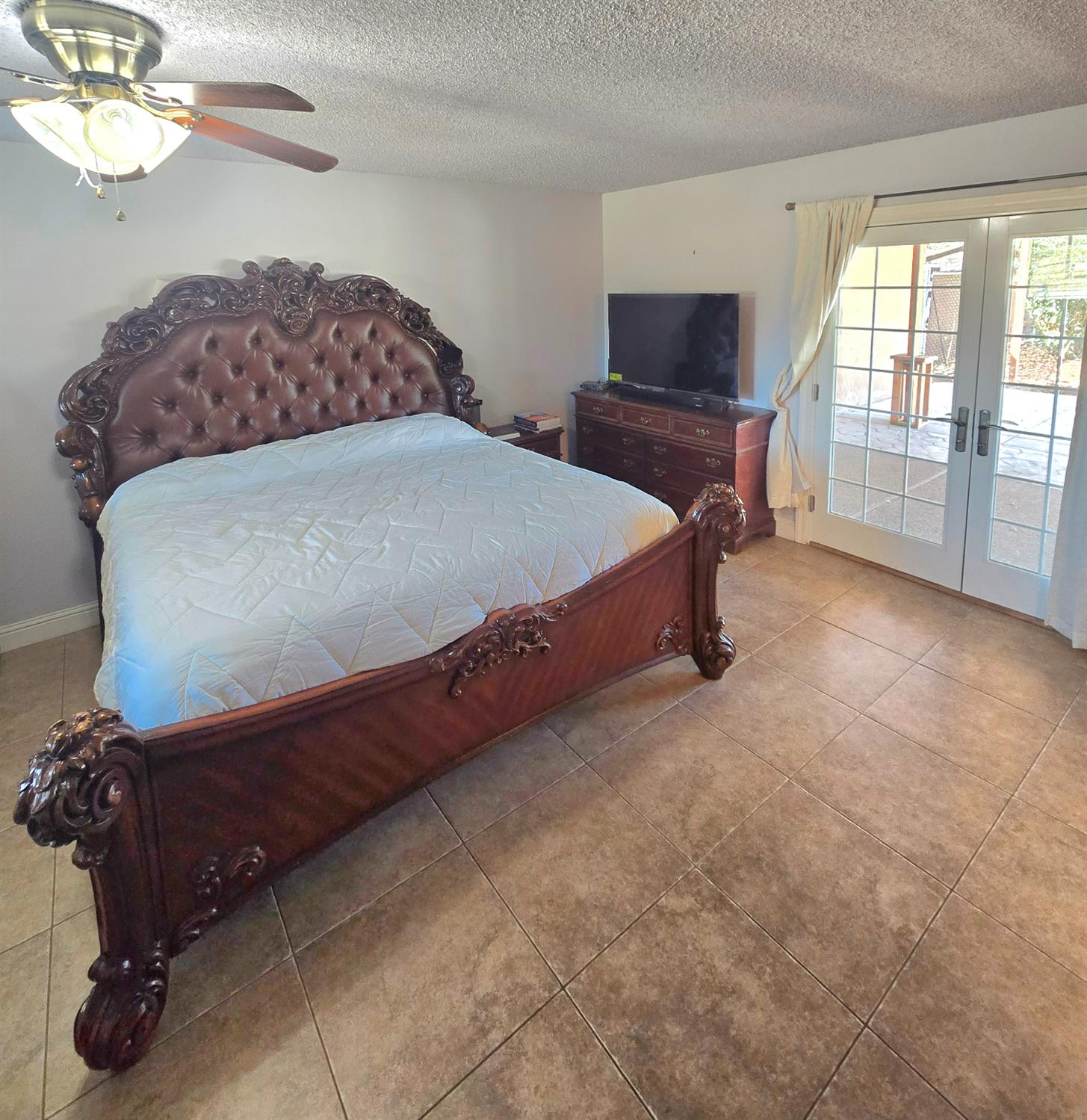 16448 Monreal Rd, Madera, CA 93636