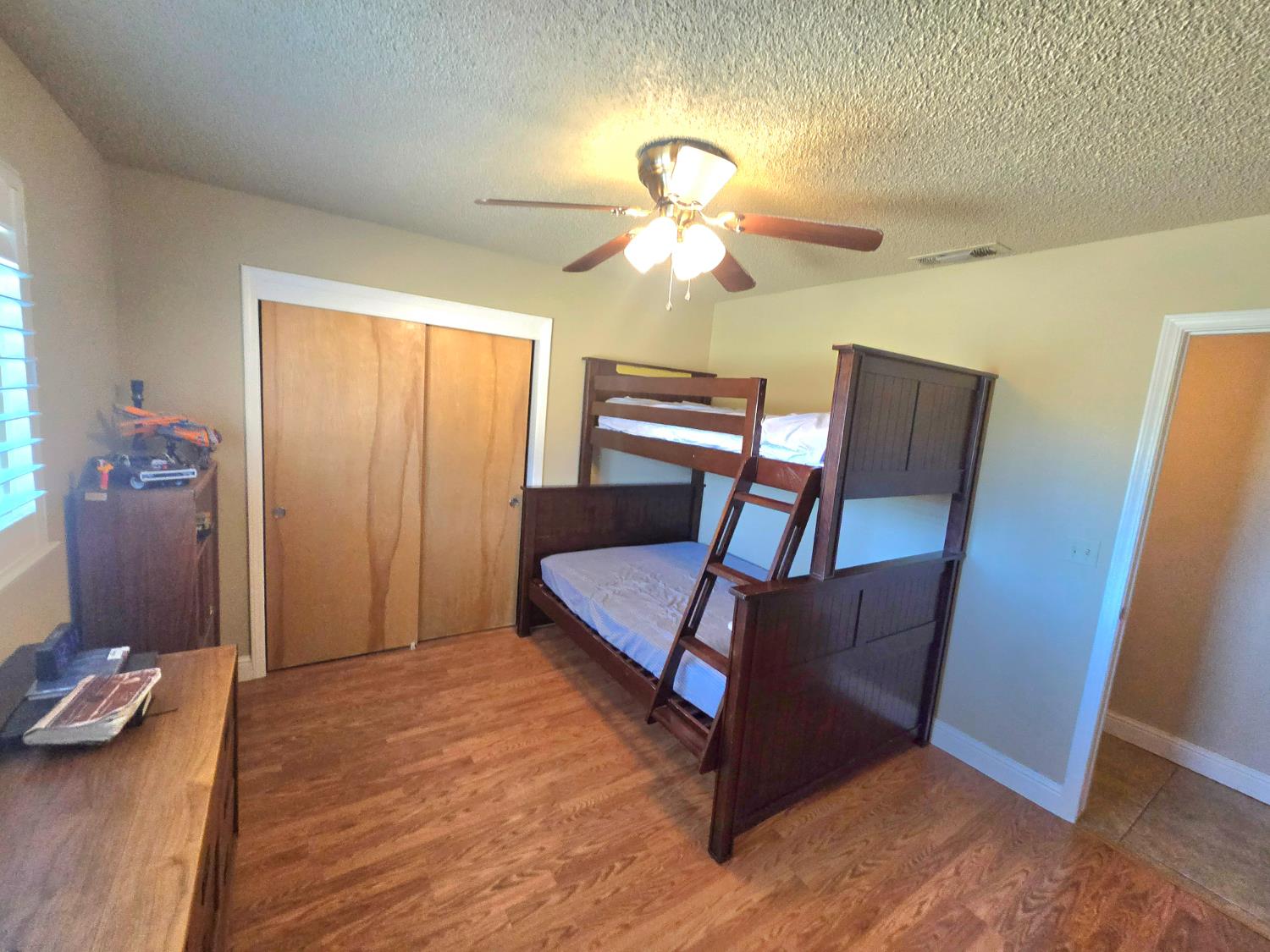 16448 Monreal Rd, Madera, CA 93636