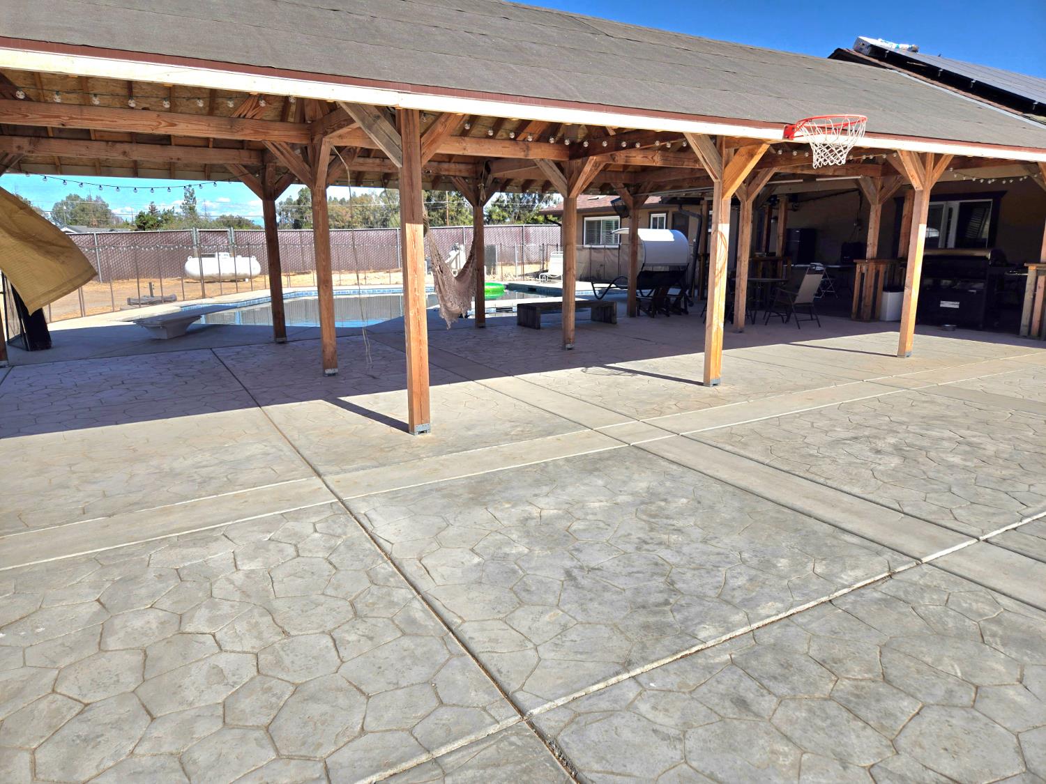 16448 Monreal Rd, Madera, CA 93636