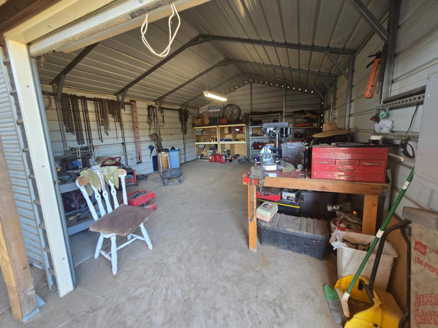 16448 Monreal Rd, Madera, CA 93636