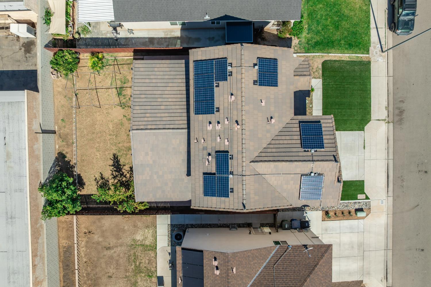 252 S Kona Ave, Fresno, CA 93727