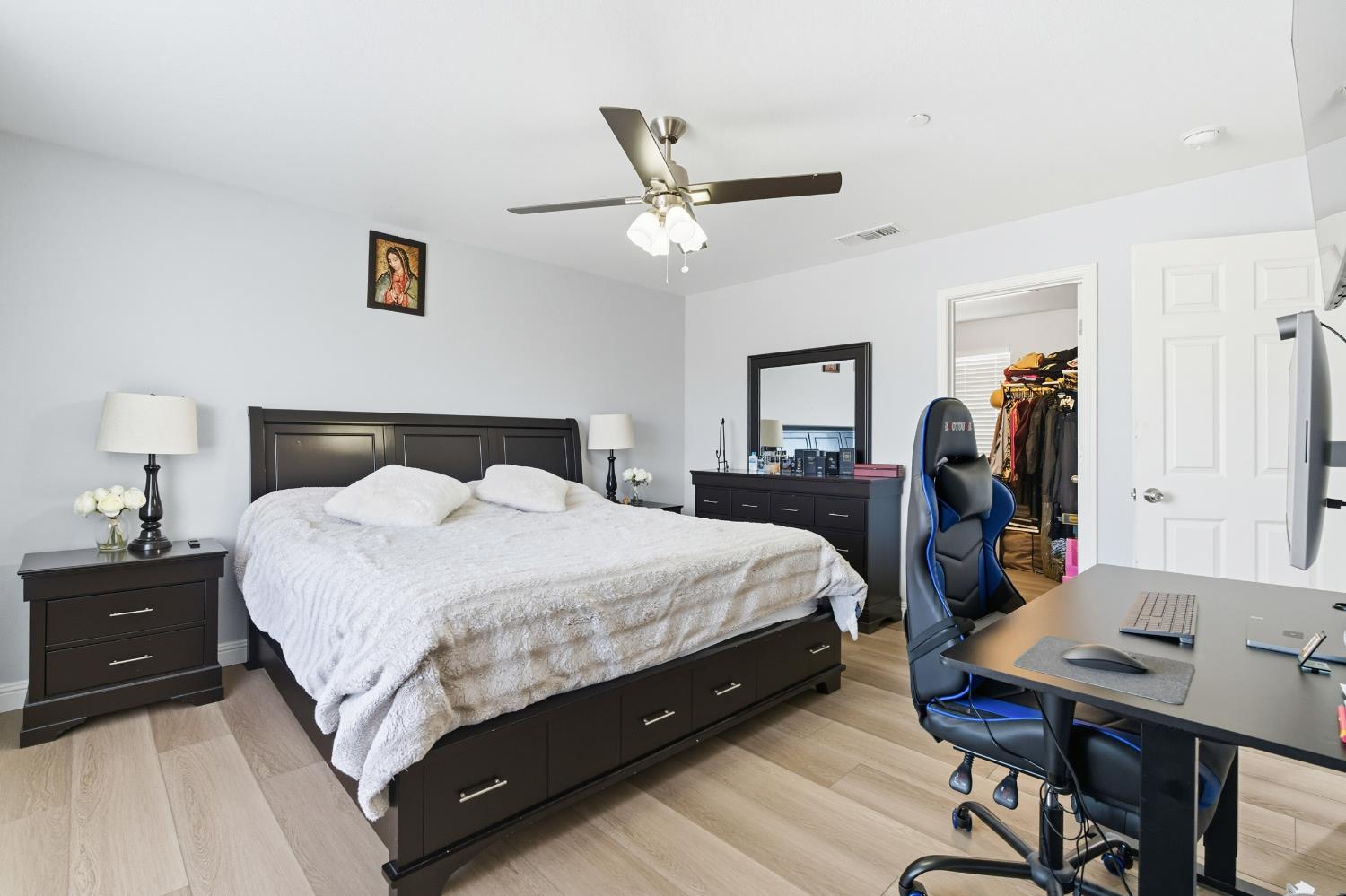 252 S Kona Ave, Fresno, CA 93727