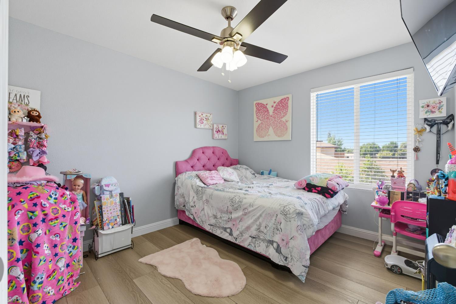 252 S Kona Ave, Fresno, CA 93727