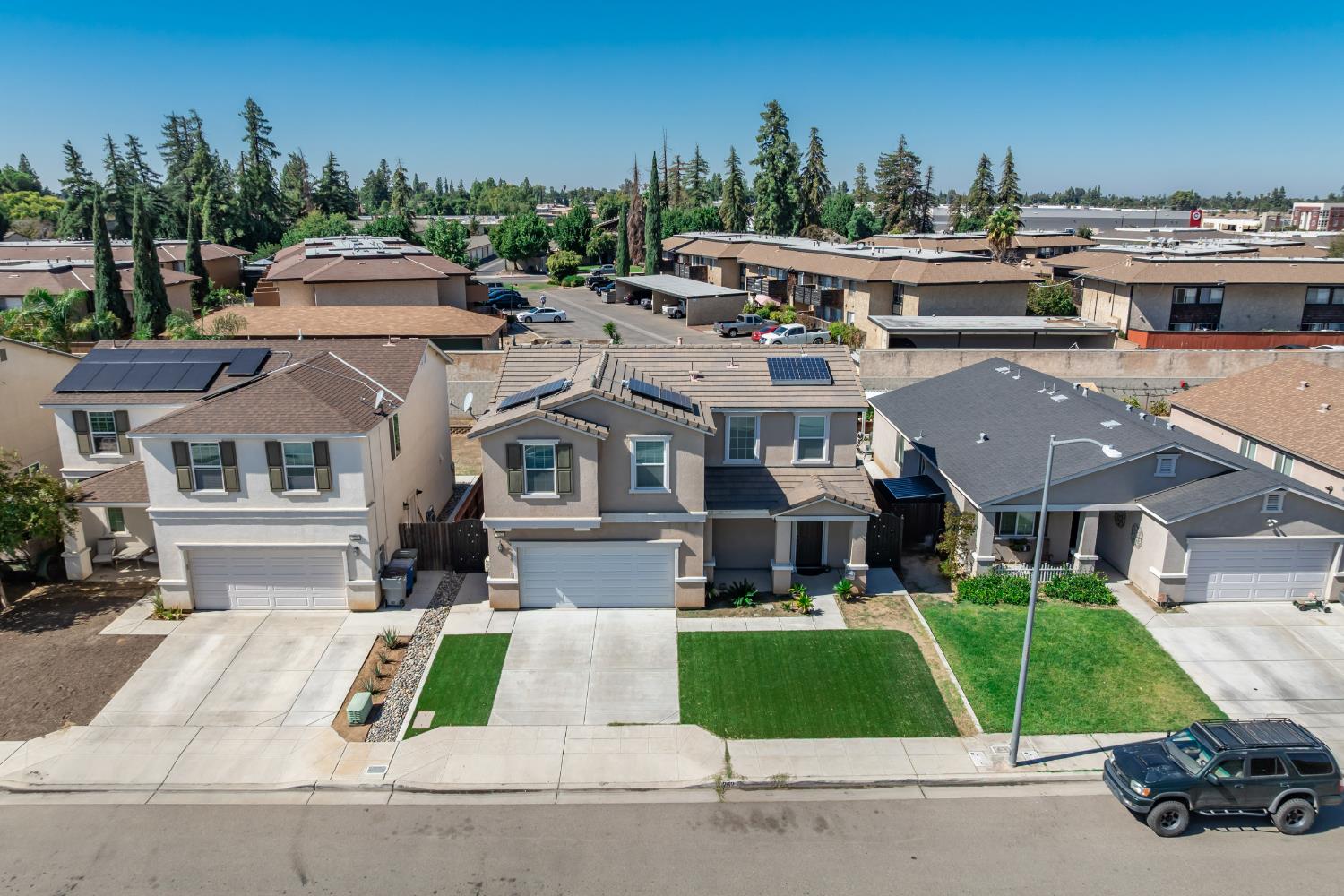 252 S Kona Ave, Fresno, CA 93727