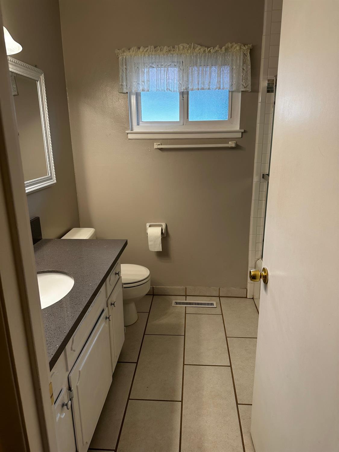 745 E Tenaya Way, Fresno, CA 93710