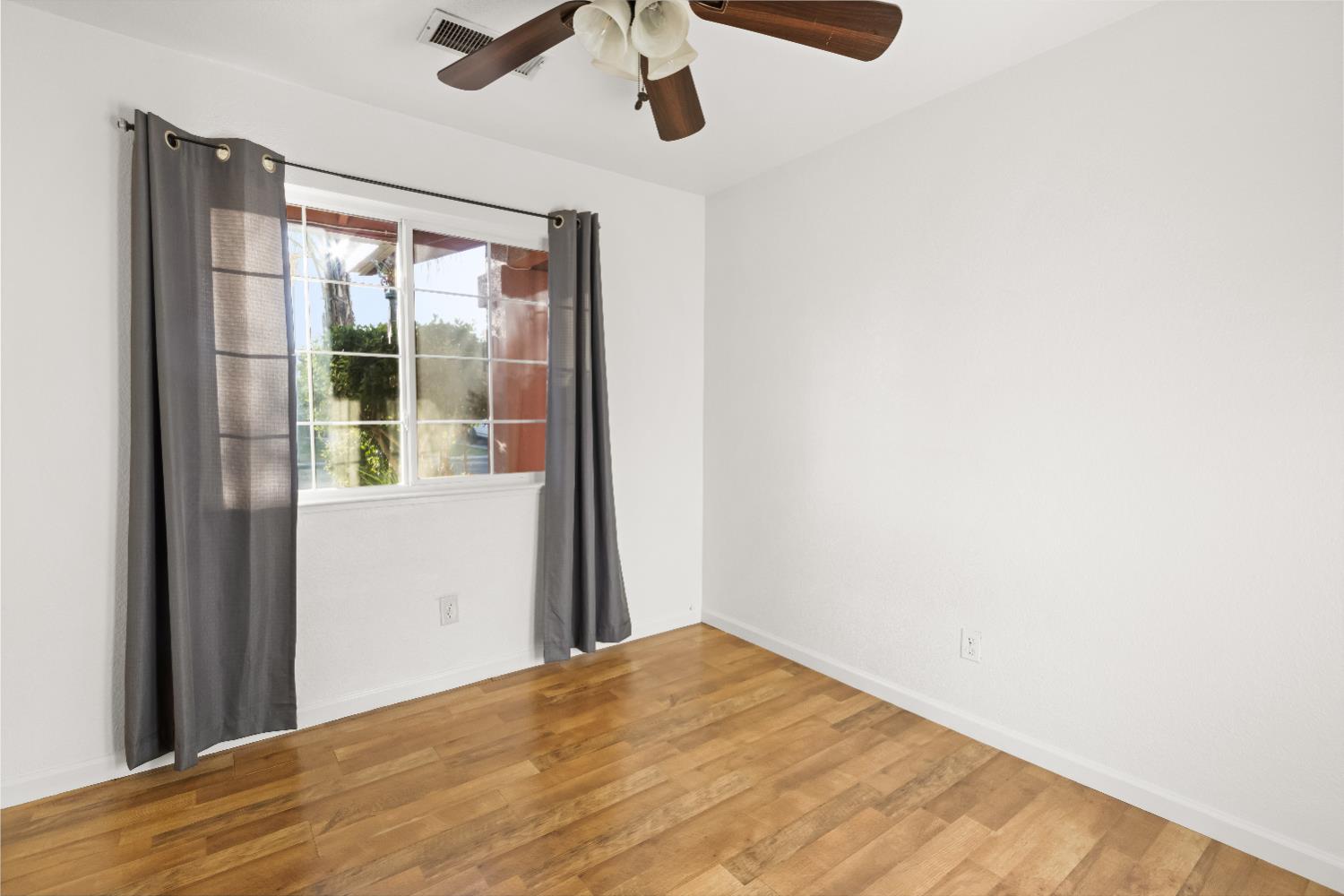 2290 Fern St, Merced, CA 95348