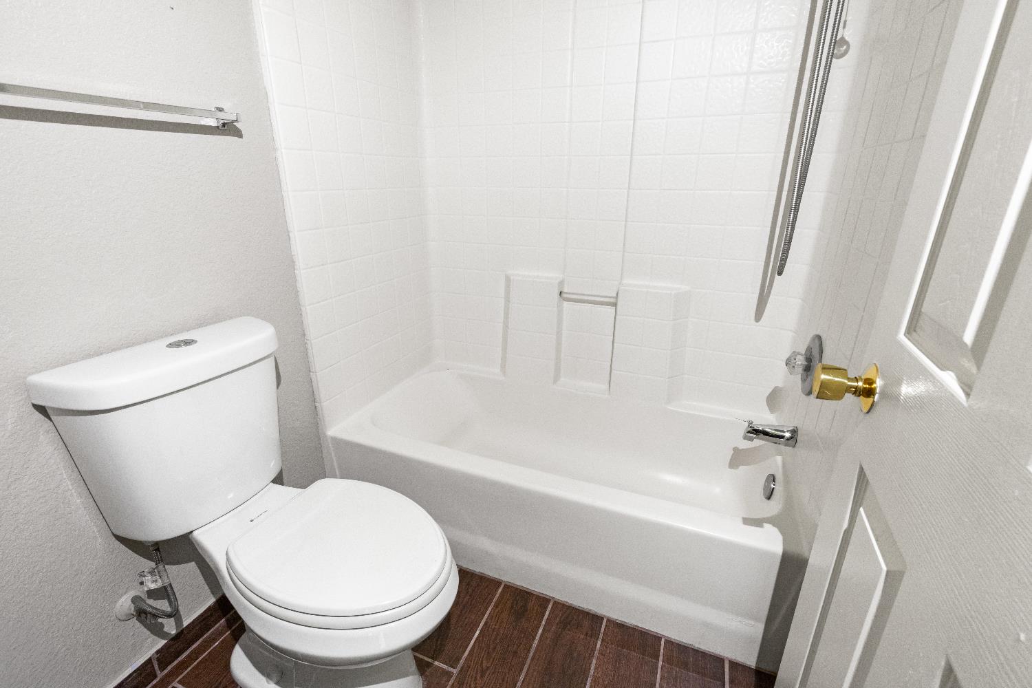 2290 Fern St, Merced, CA 95348