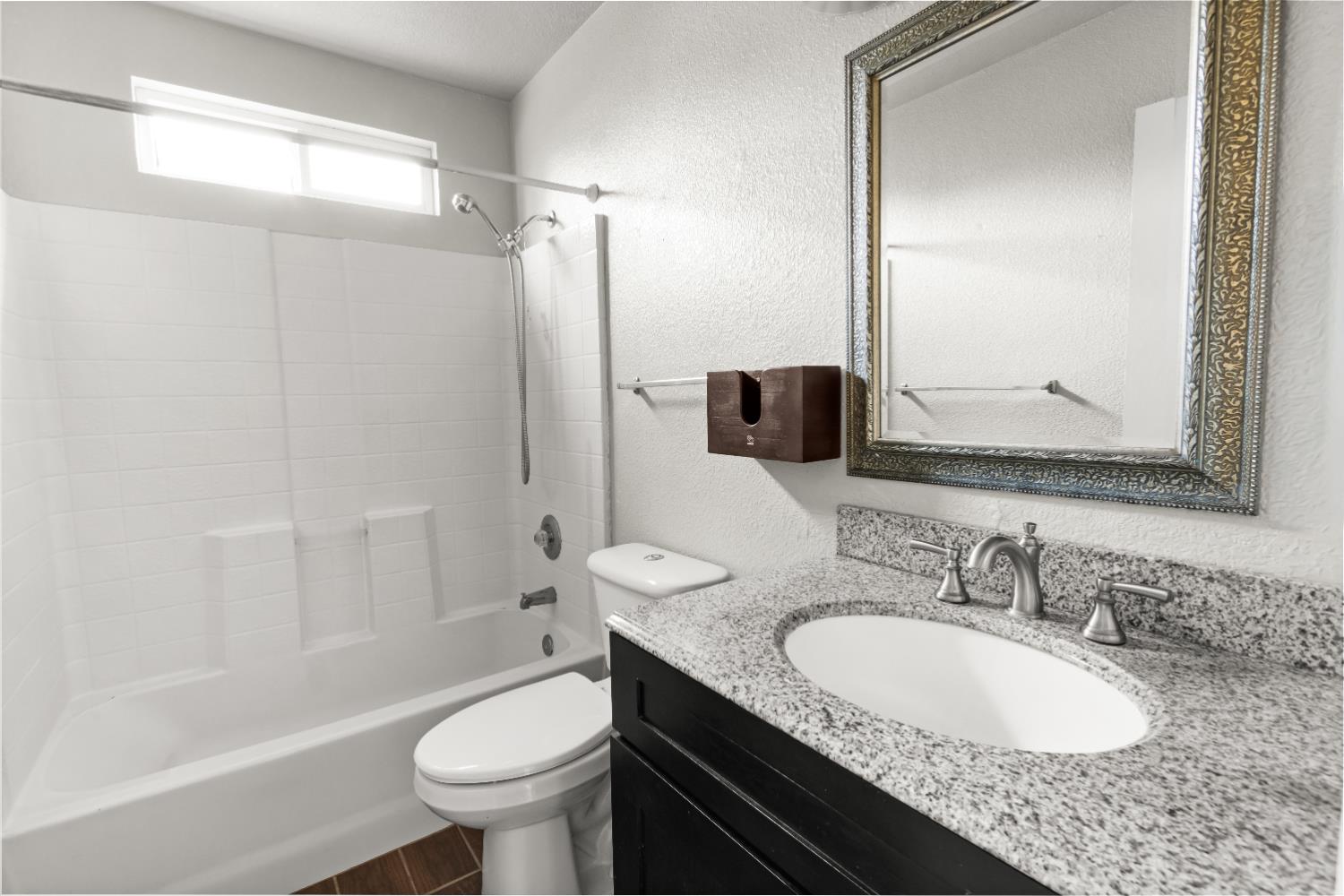 2290 Fern St, Merced, CA 95348