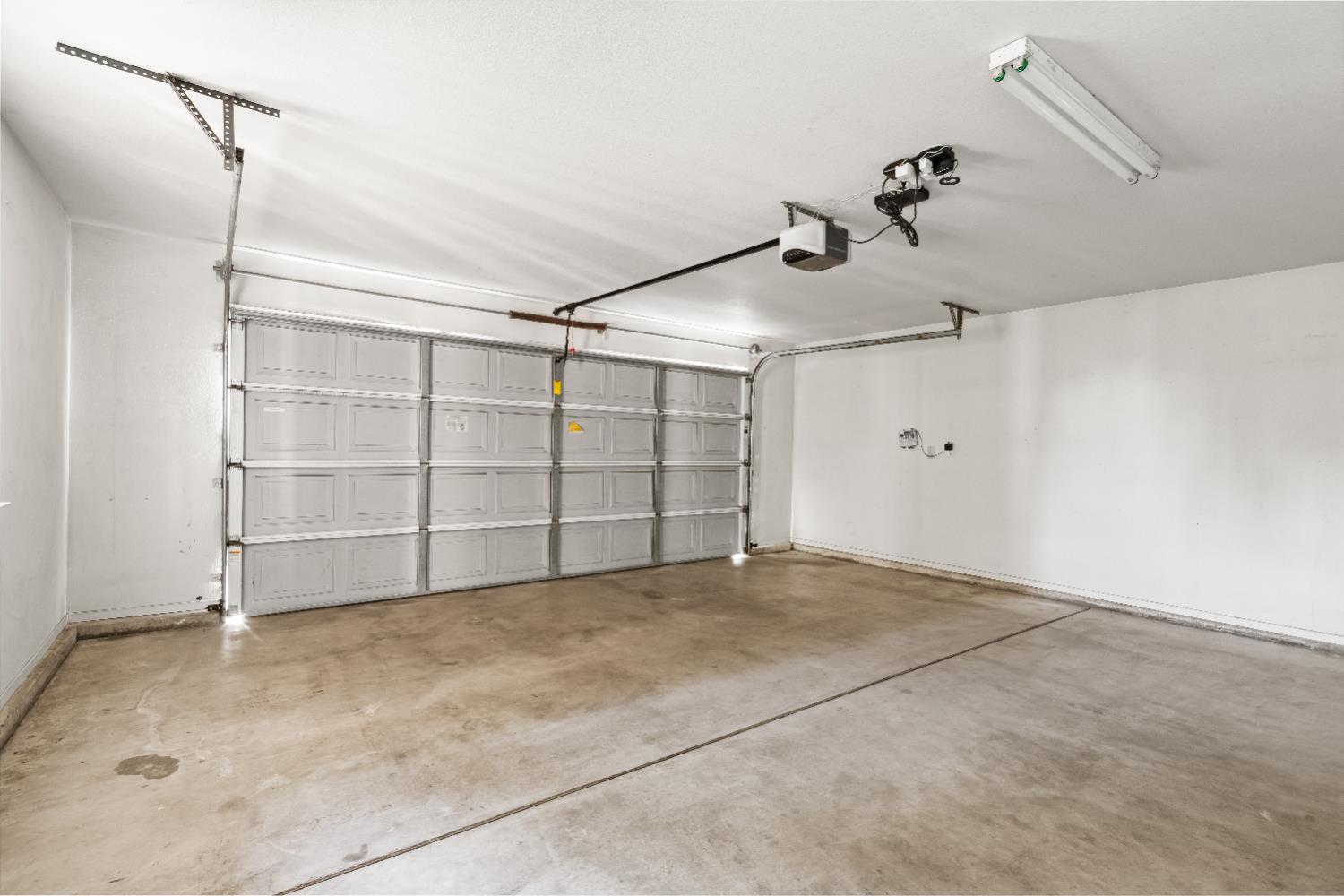 2290 Fern St, Merced, CA 95348