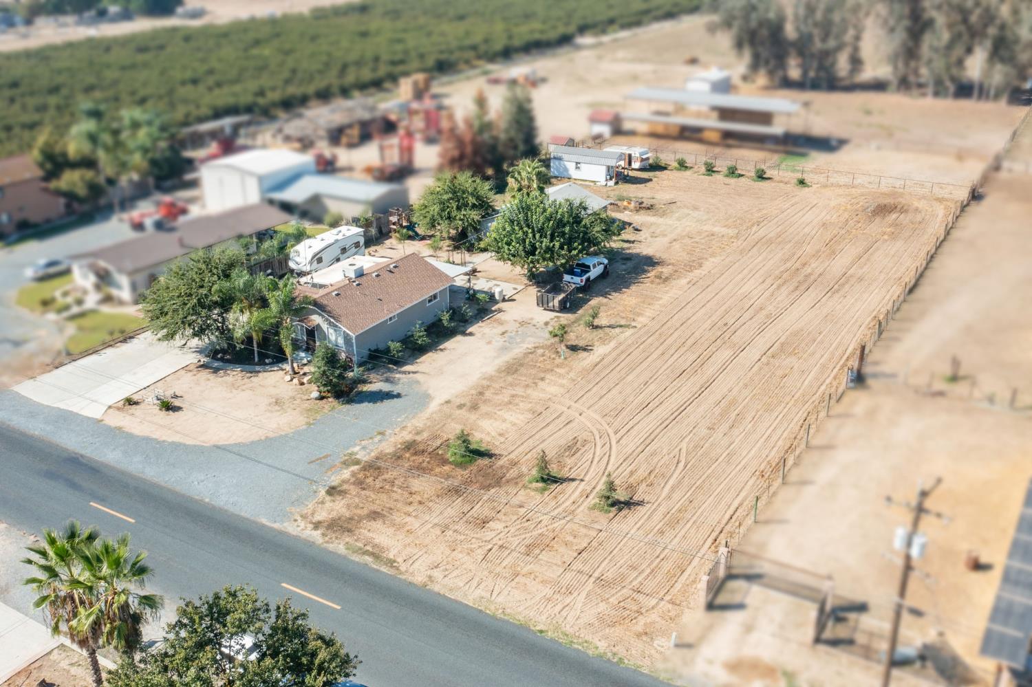 40283 Road 40, Dinuba, CA 93618