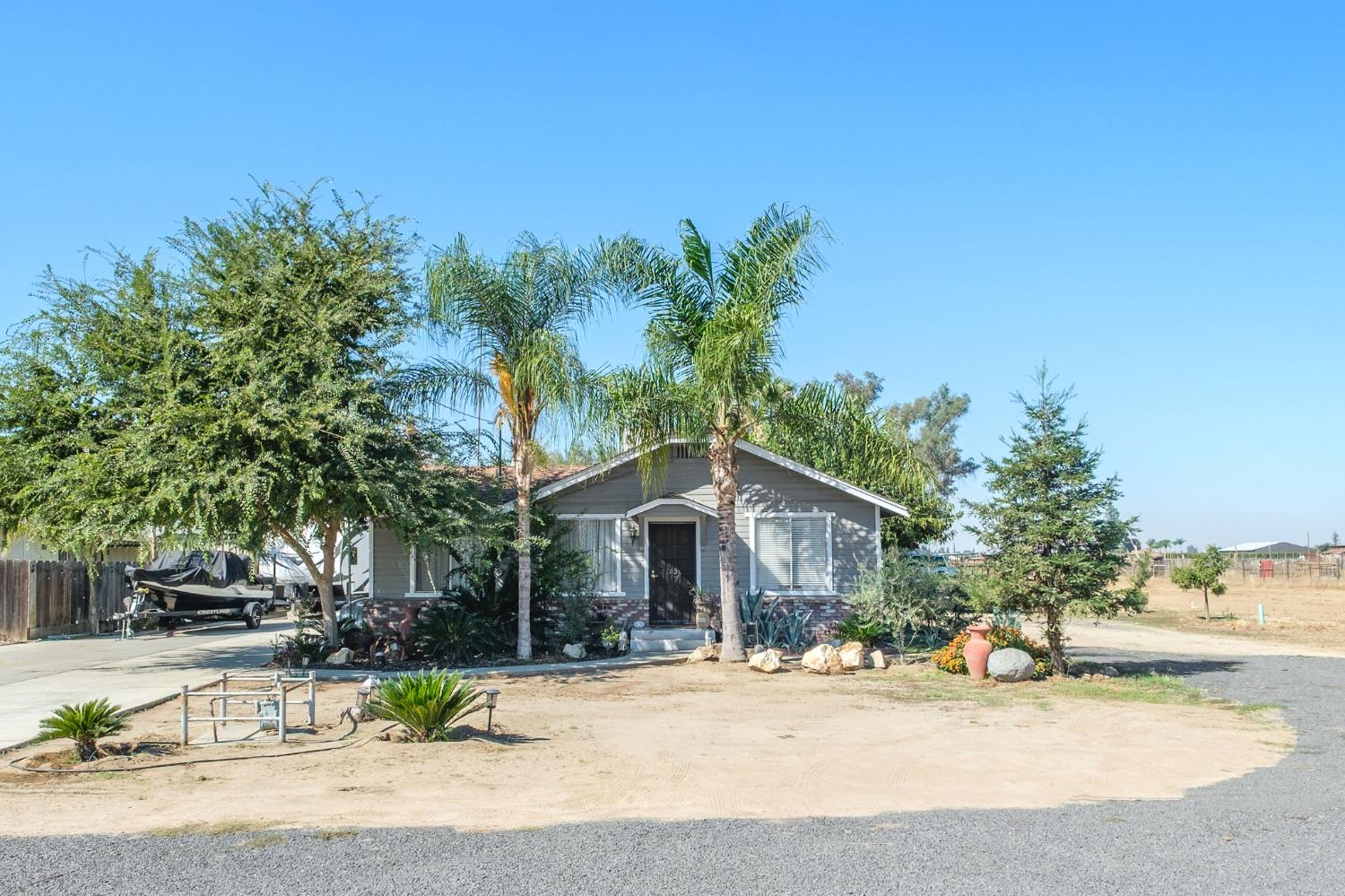 40283 Road 40, Dinuba, CA 93618
