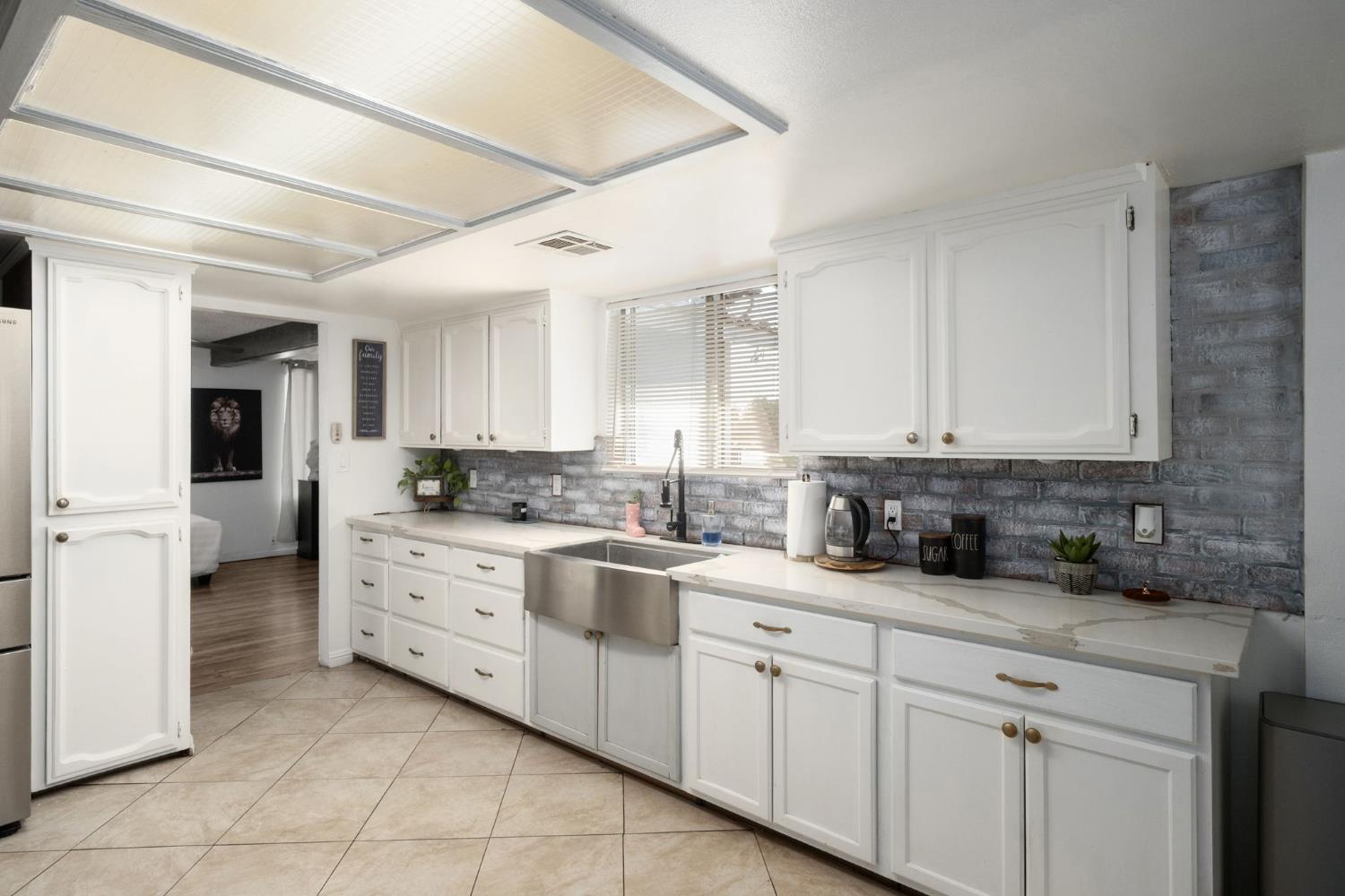 40283 Road 40, Dinuba, CA 93618