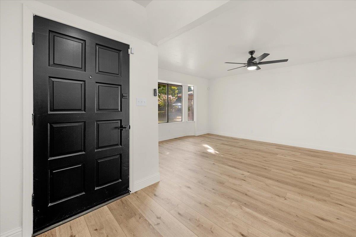 263 STANFORD Ave, Fresno, CA 93727