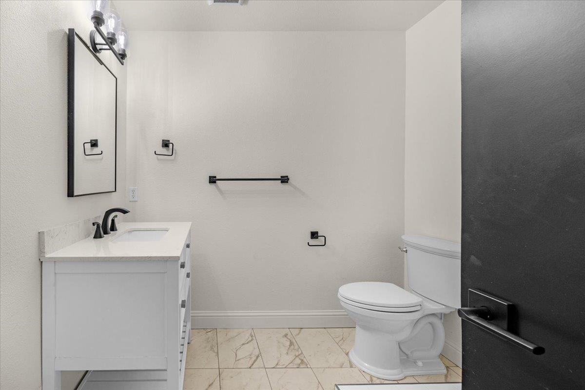 263 STANFORD Ave, Fresno, CA 93727