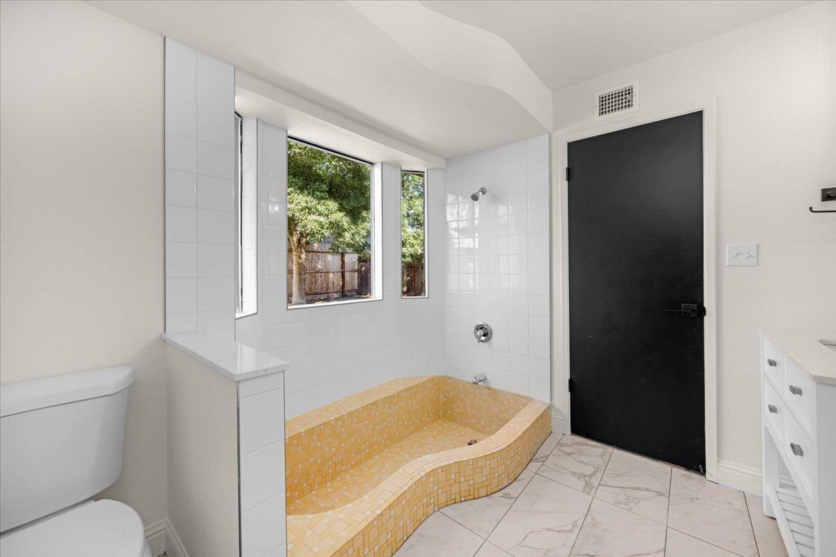 263 STANFORD Ave, Fresno, CA 93727