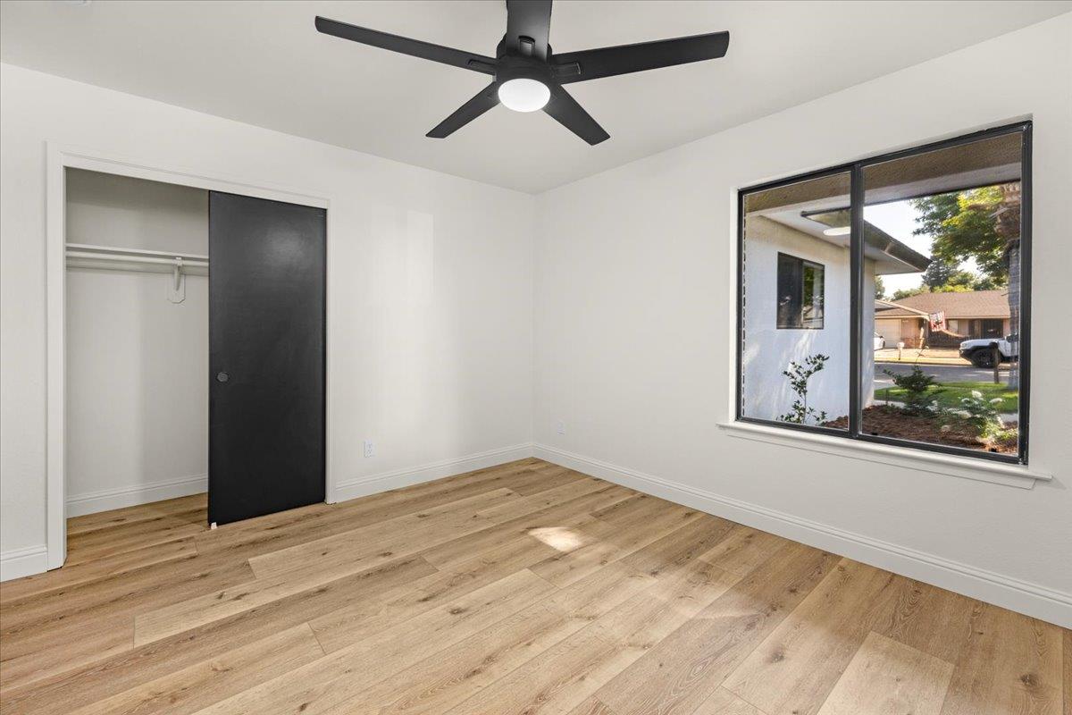 263 STANFORD Ave, Fresno, CA 93727