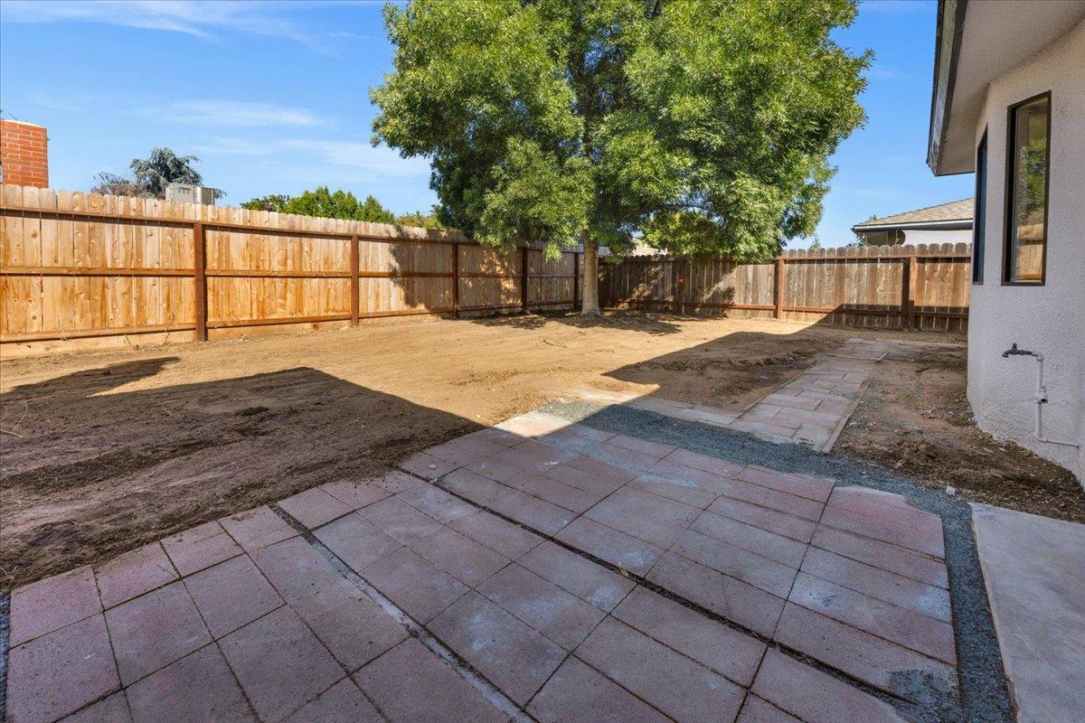 263 STANFORD Ave, Fresno, CA 93727