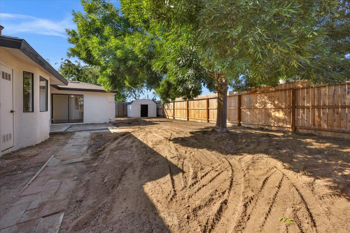 263 STANFORD Ave, Fresno, CA 93727