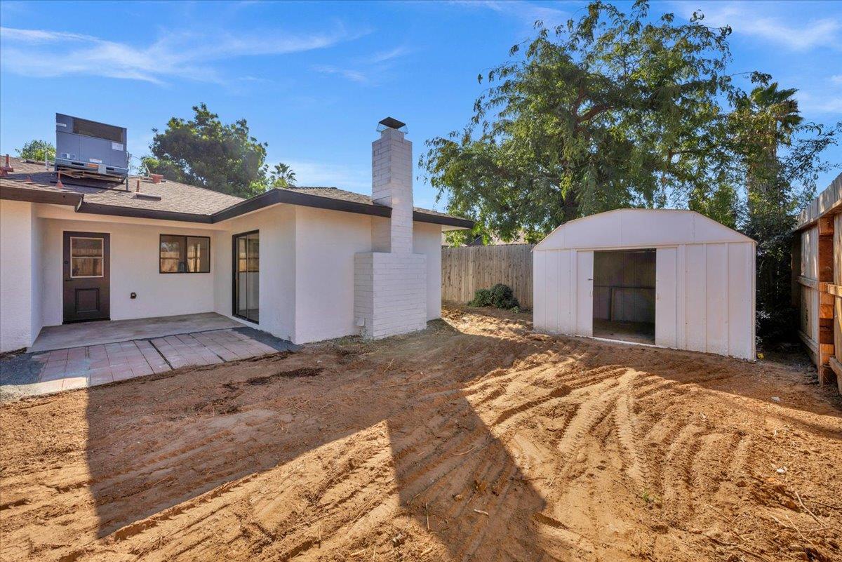 263 STANFORD Ave, Fresno, CA 93727