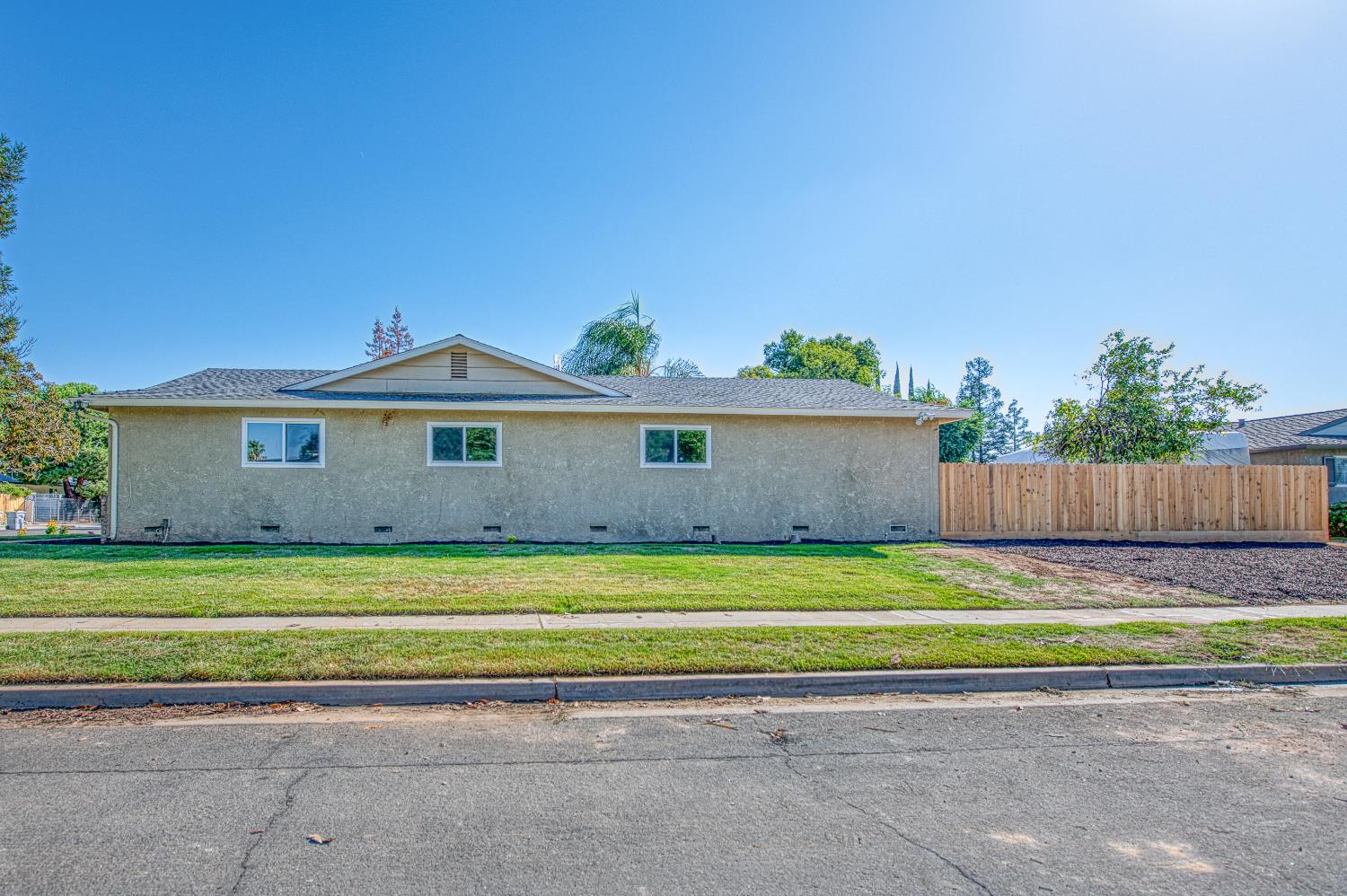 6569 N Teilman Ave, Fresno, CA 93711