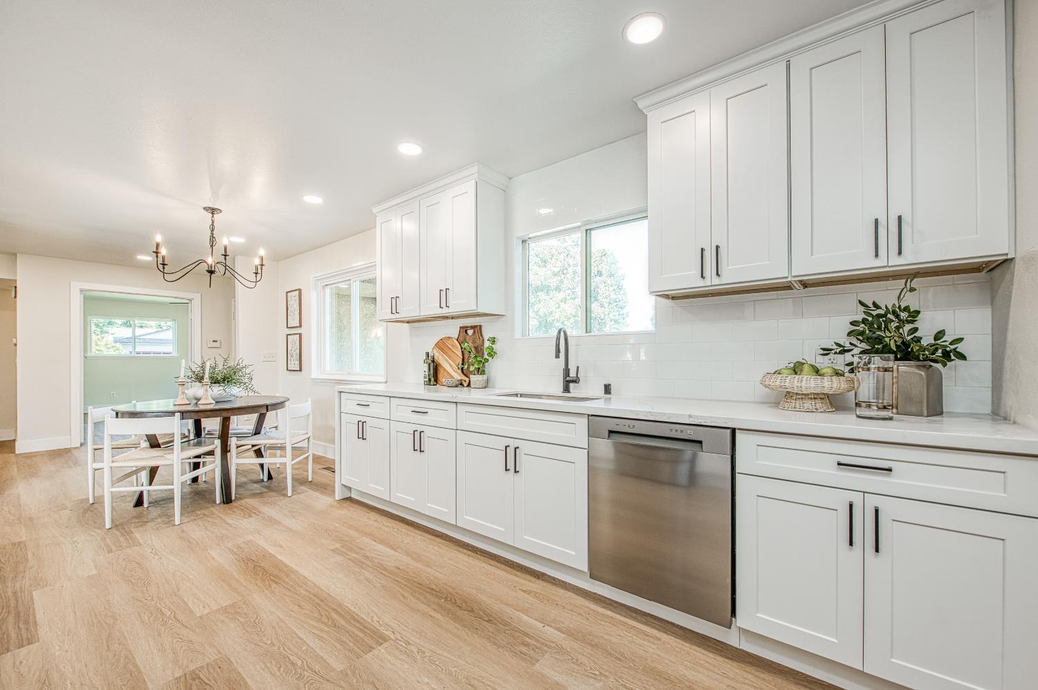 6569 N Teilman Ave, Fresno, CA 93711