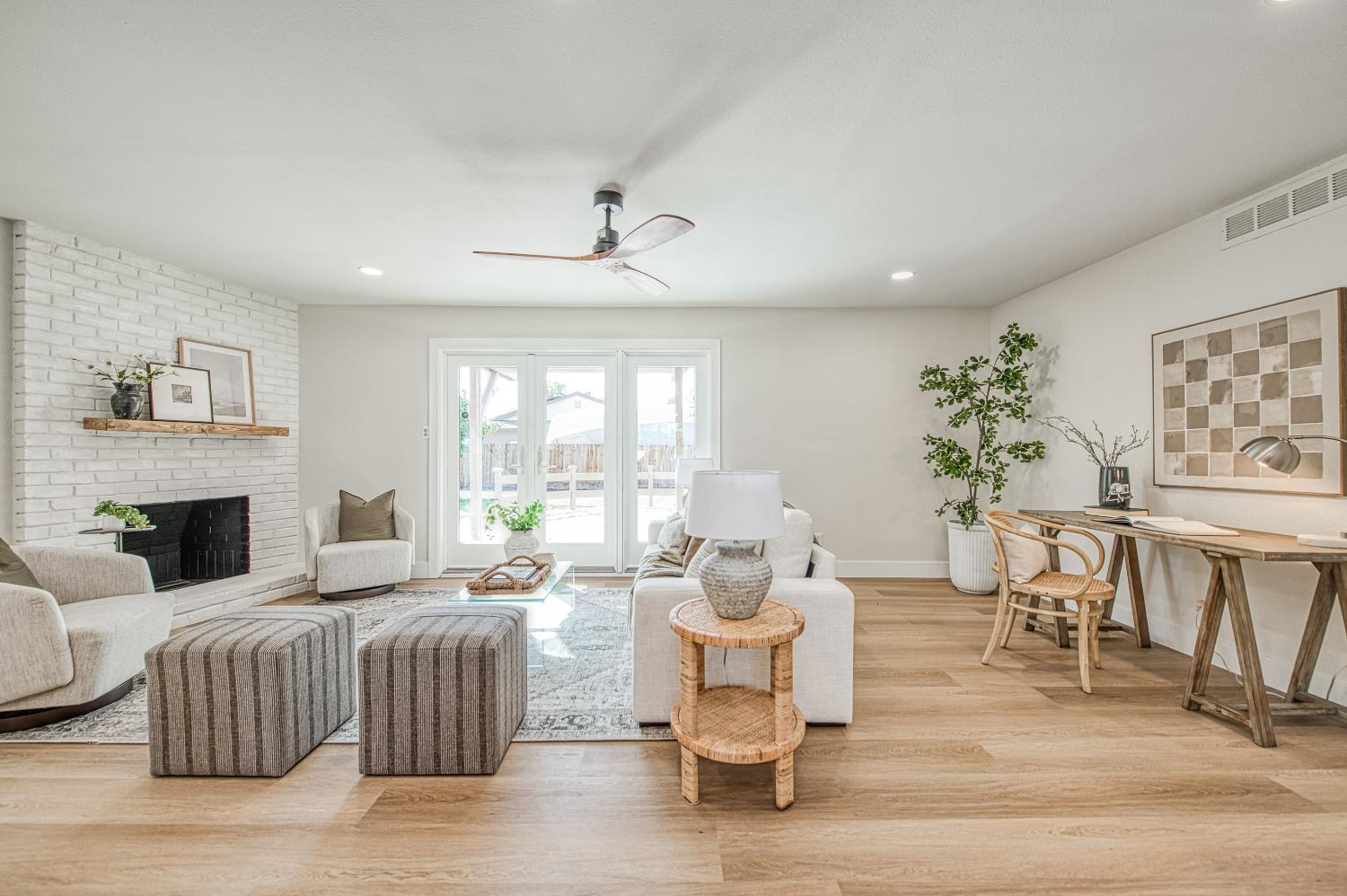 6569 N Teilman Ave, Fresno, CA 93711