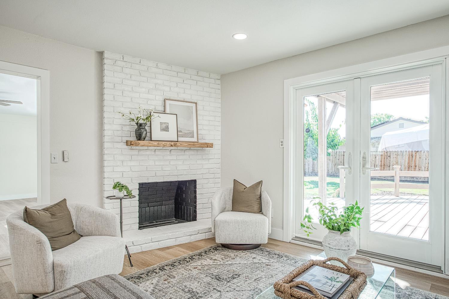 6569 N Teilman Ave, Fresno, CA 93711