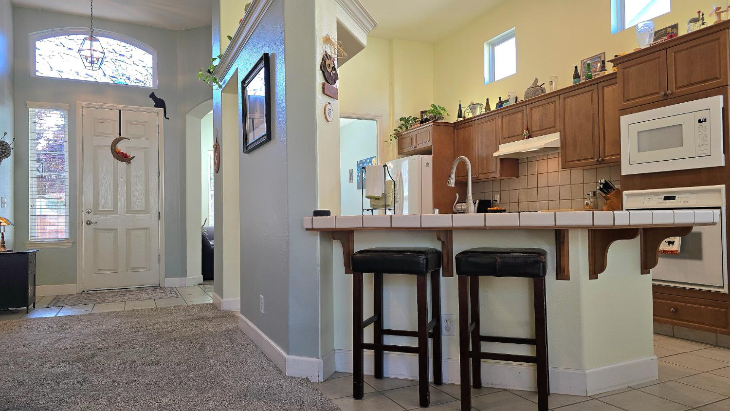 1919 Megan Ave, Clovis, CA 93611