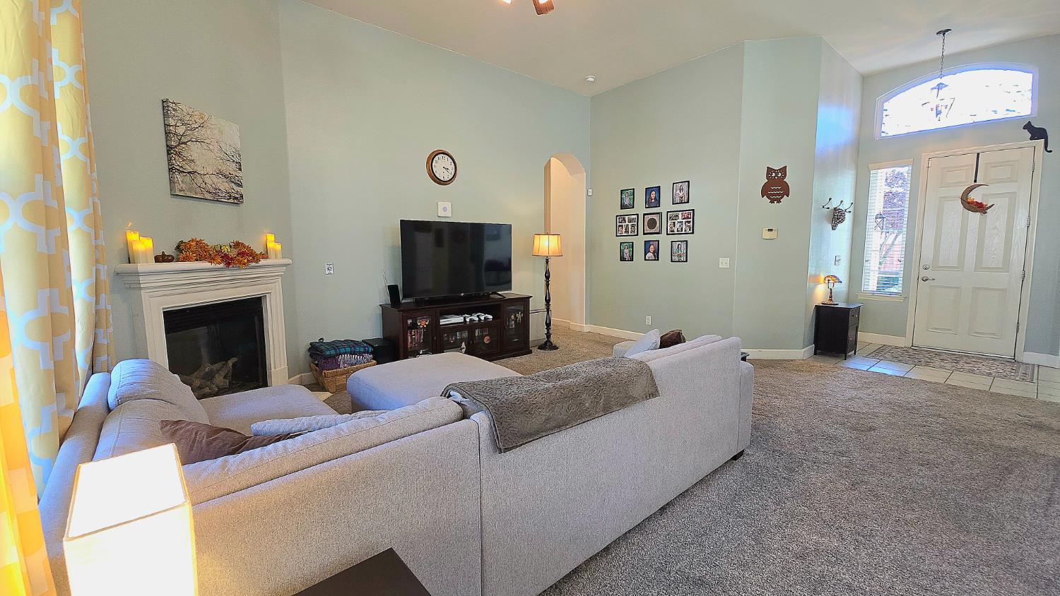 1919 Megan Ave, Clovis, CA 93611