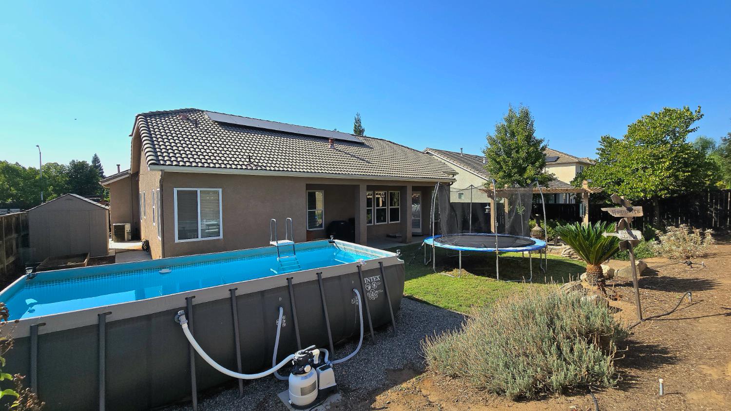 1919 Megan Ave, Clovis, CA 93611