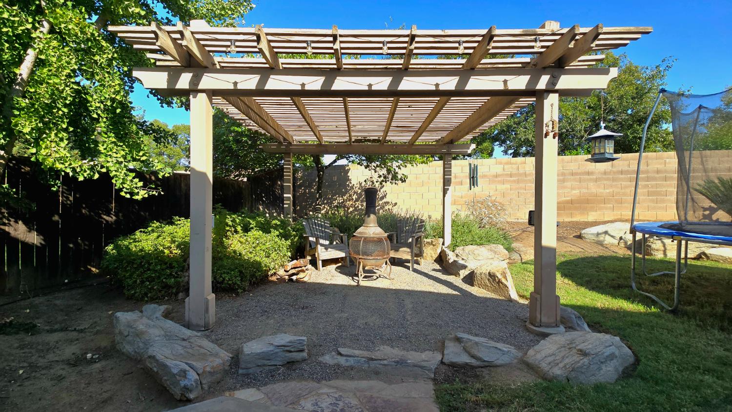 1919 Megan Ave, Clovis, CA 93611