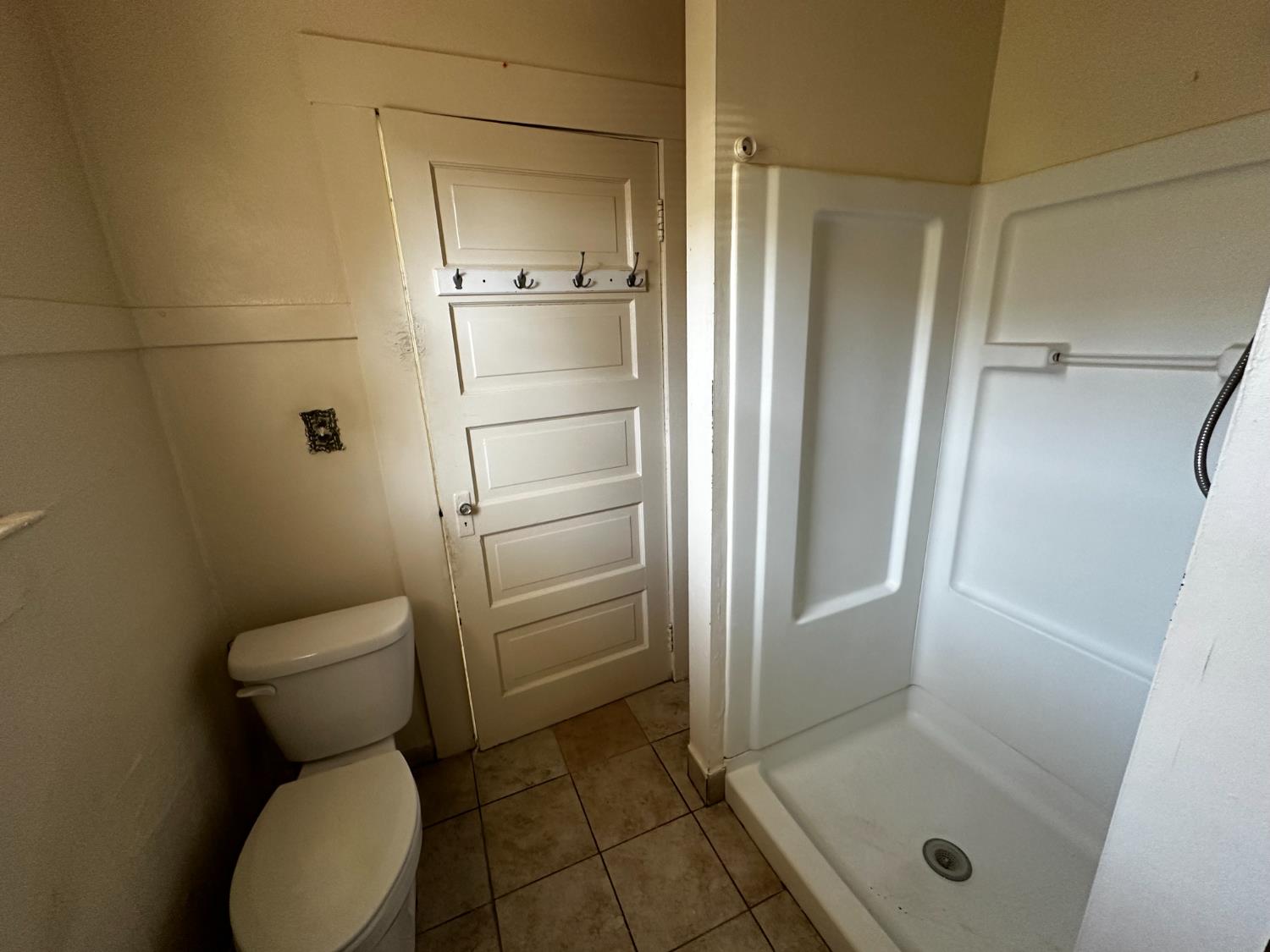 2340 E Clay Ave, Fresno, CA 93701