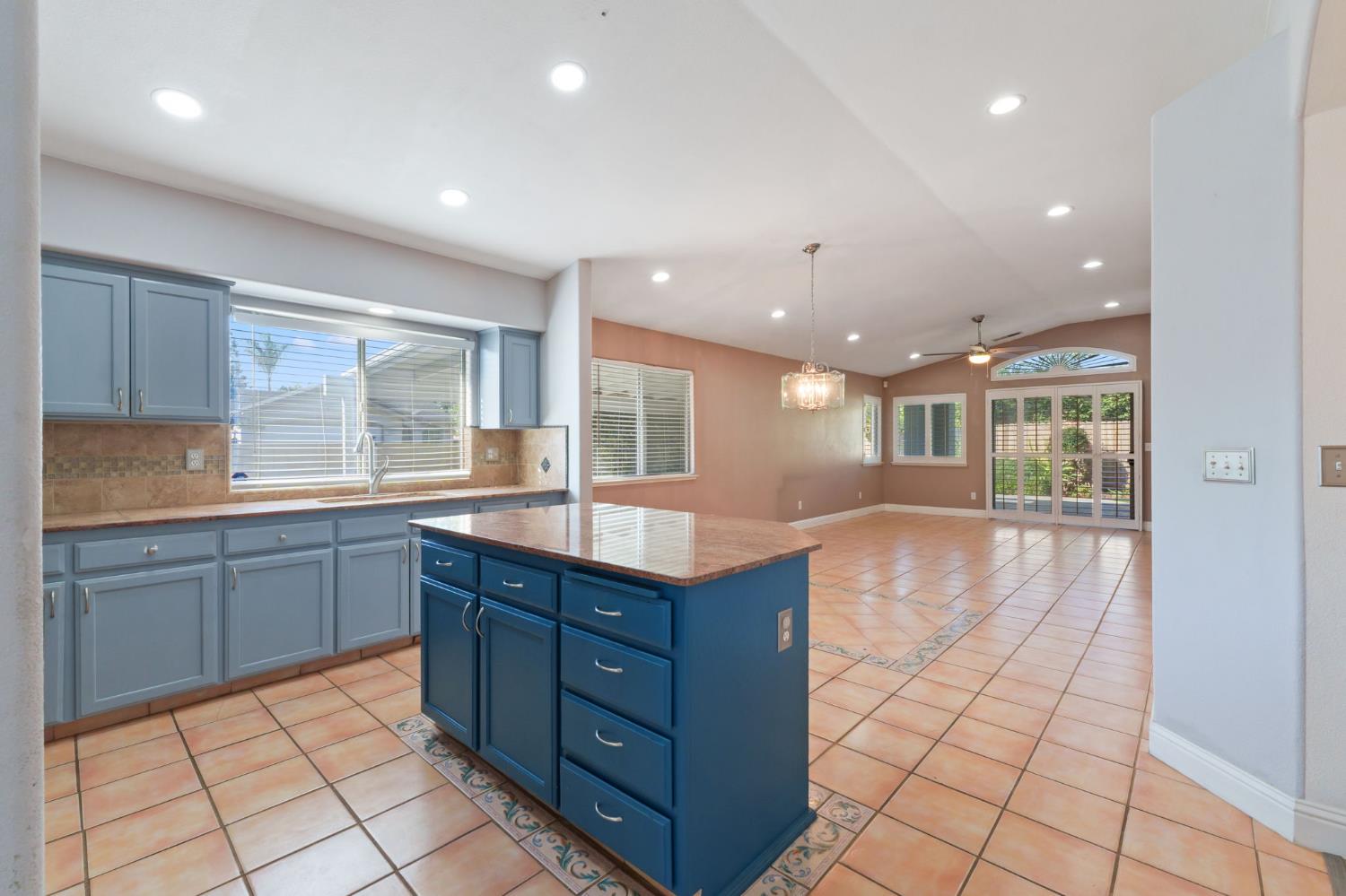 5657 N Wheeler Ave, Fresno, CA 93722