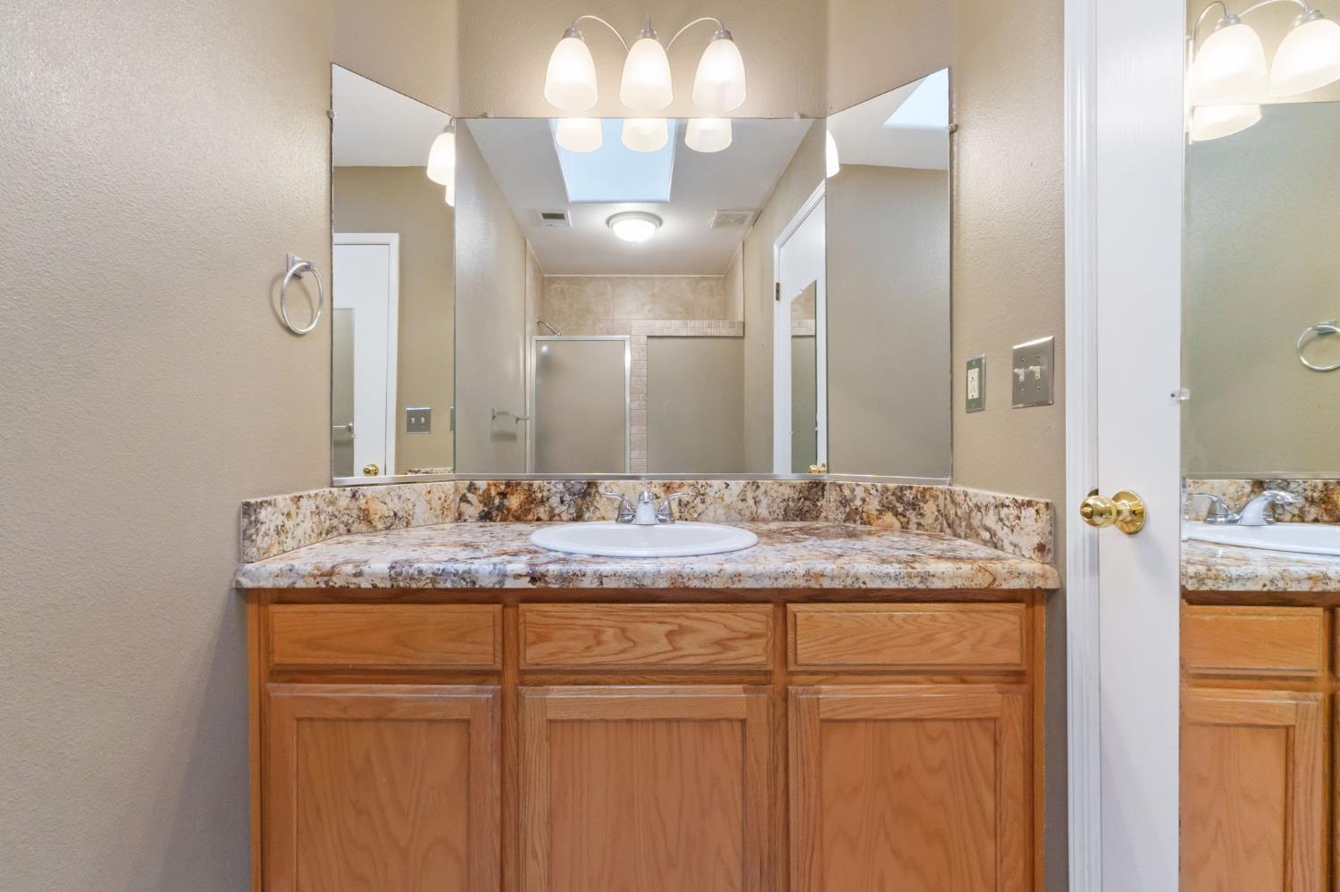 5657 N Wheeler Ave, Fresno, CA 93722