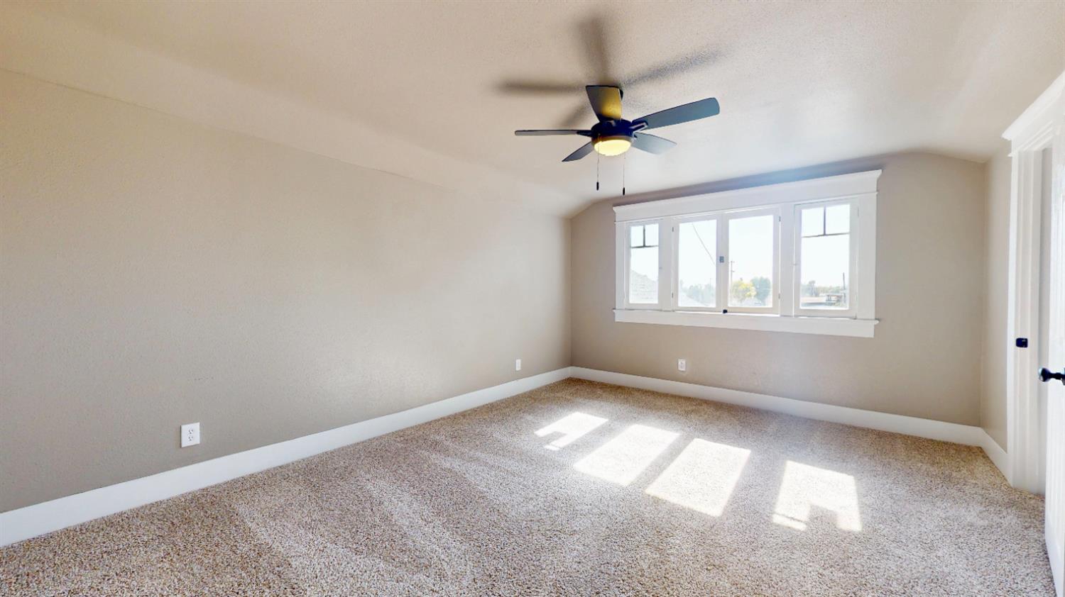 503 N D St, Madera, CA 93638