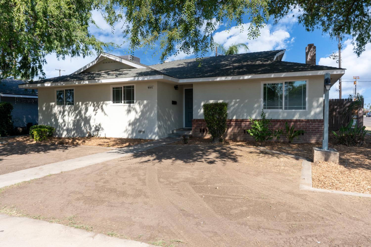 4597 E Cambridge, Fresno, CA 93703