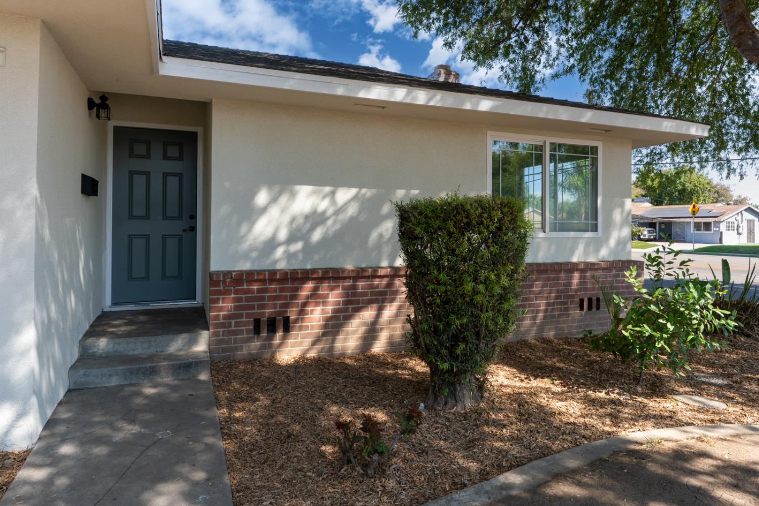 4597 E Cambridge, Fresno, CA 93703