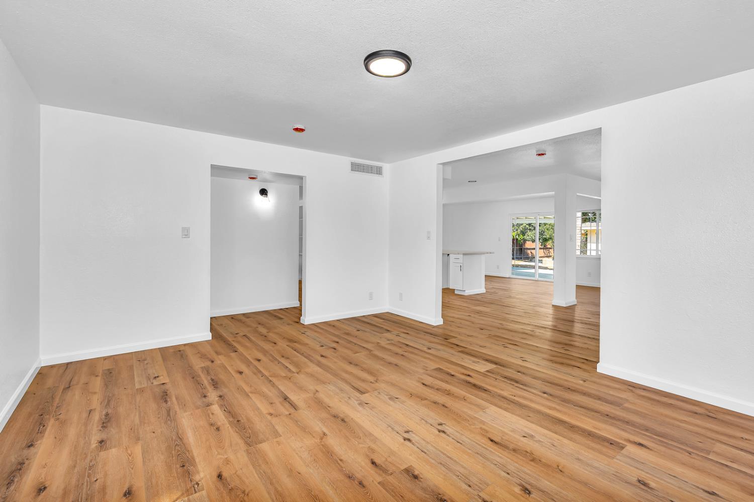 4597 E Cambridge, Fresno, CA 93703