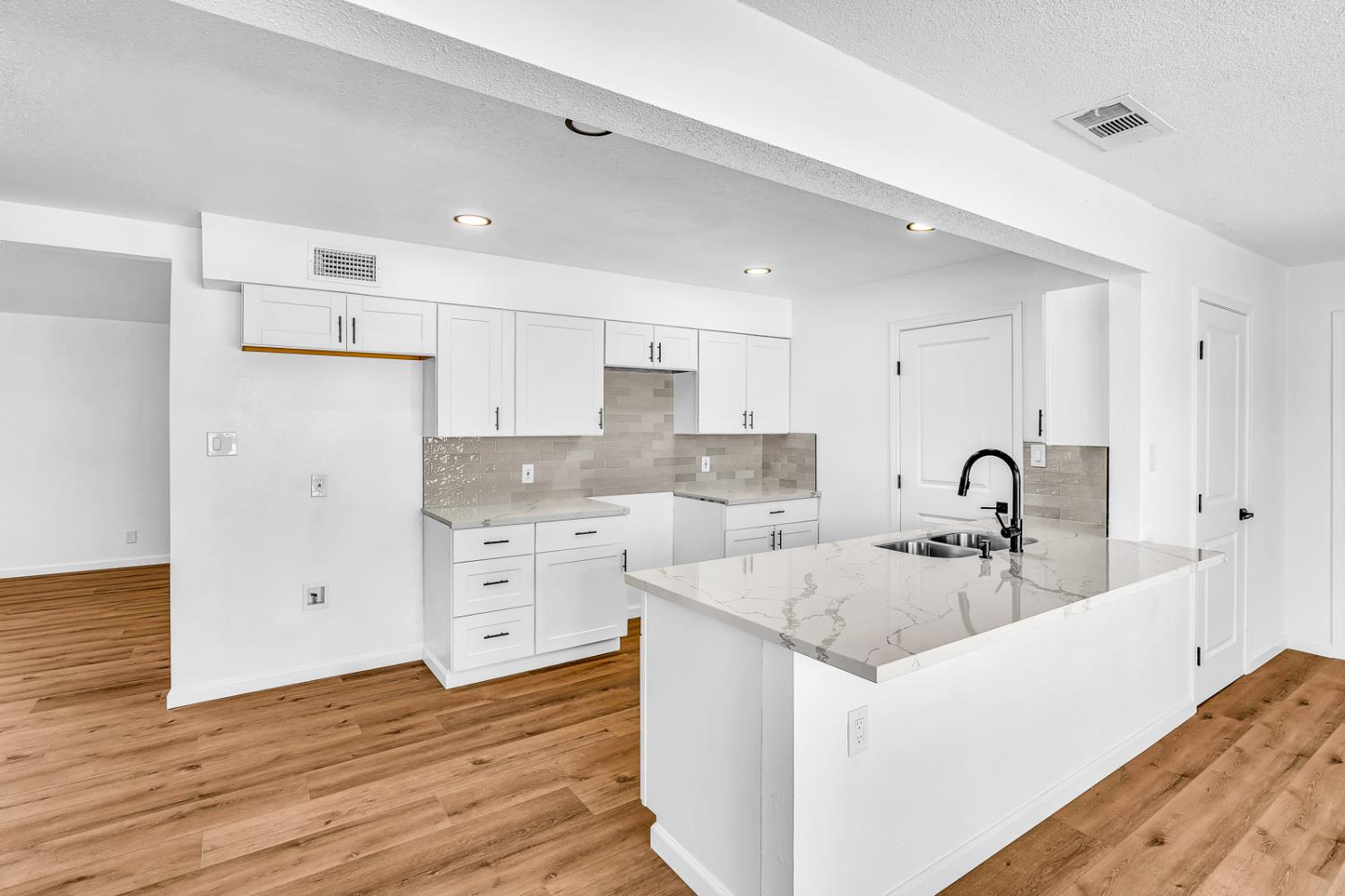 4597 E Cambridge, Fresno, CA 93703