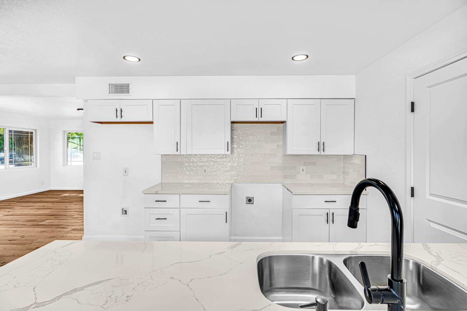 4597 E Cambridge, Fresno, CA 93703