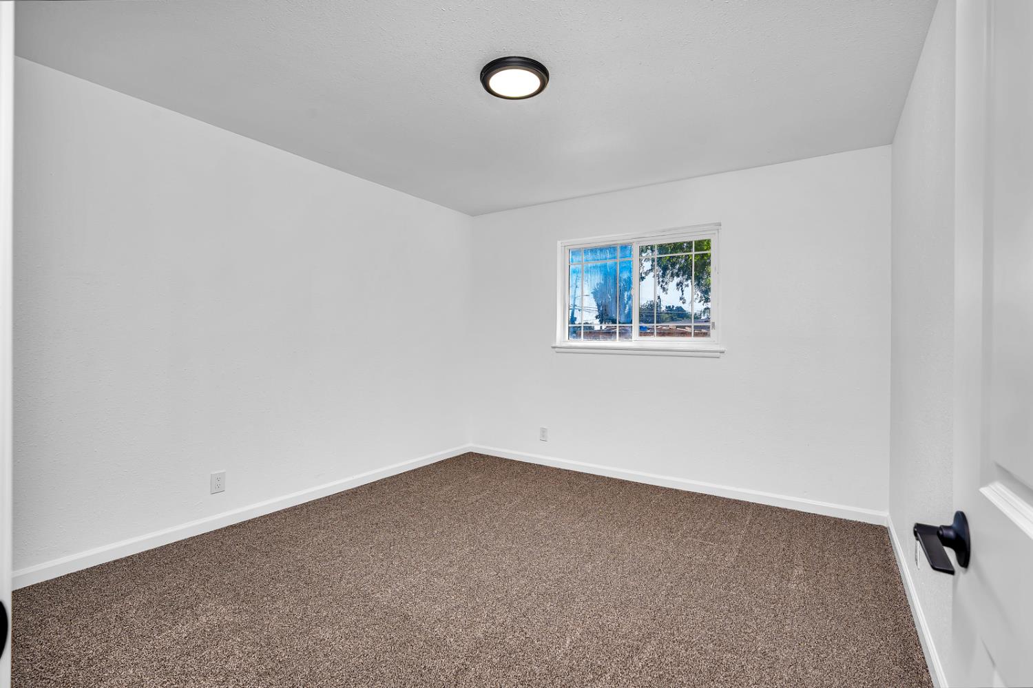 4597 E Cambridge, Fresno, CA 93703