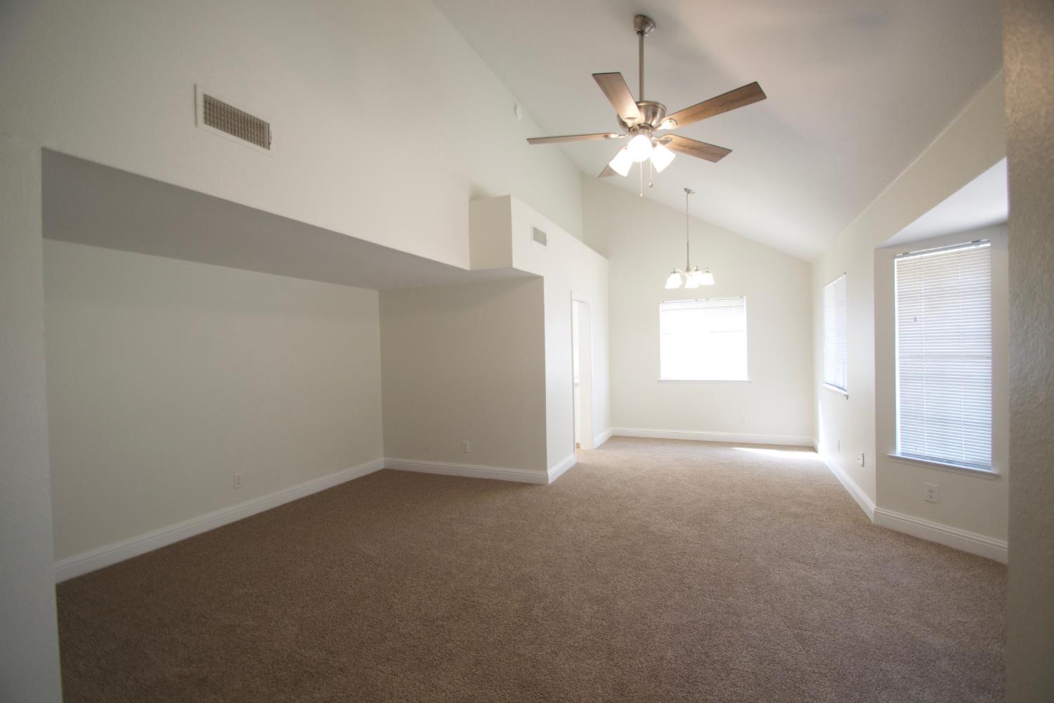 5334 N Gates Ave, Fresno, CA 93722