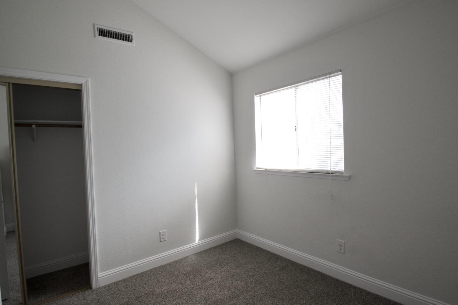 5334 N Gates Ave, Fresno, CA 93722